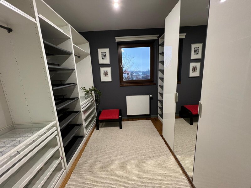 Gulia, 3 km de Buftea, inchiriere vila lux