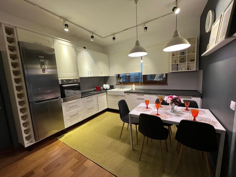 Gulia, 3 km de Buftea, inchiriere vila lux